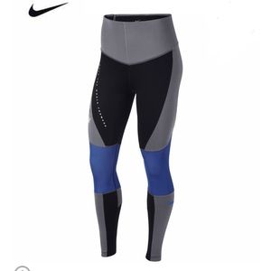 Nike Training color blocked power graphic tights.